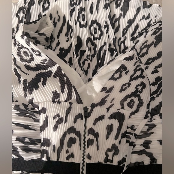 SELF PORTRAIT Leopard-print Plissé-chiffon Mini Dress In White | Black Sz 2 - Picture 10 of 10